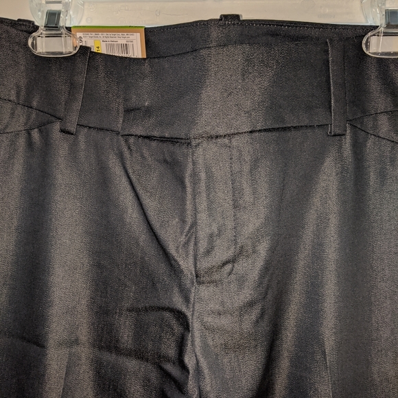 Jeans - Picture 3 of 3